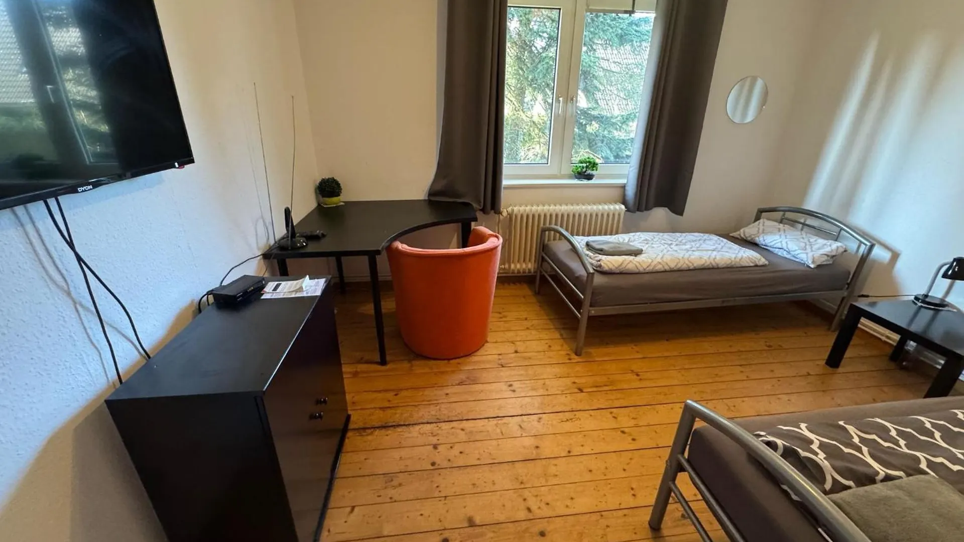 Ruhige 3-Zimmerwohnung Im Norden Bremens Fuer Monteure Und Geschaeftsreisende Pm 35 Eg 0*, Bremen Germany
